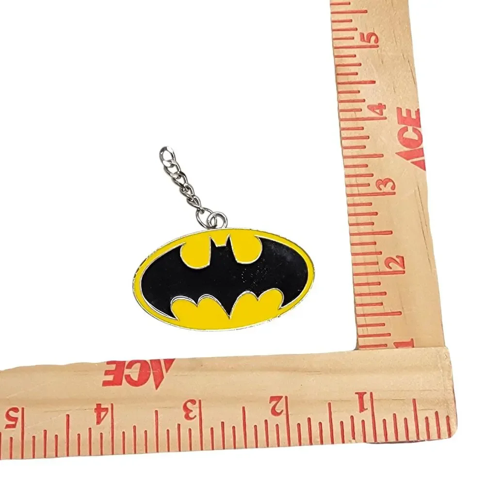 DC Comics Batman Oval Logo Keychain Charm Metal Enamel Zipper Pull 2008